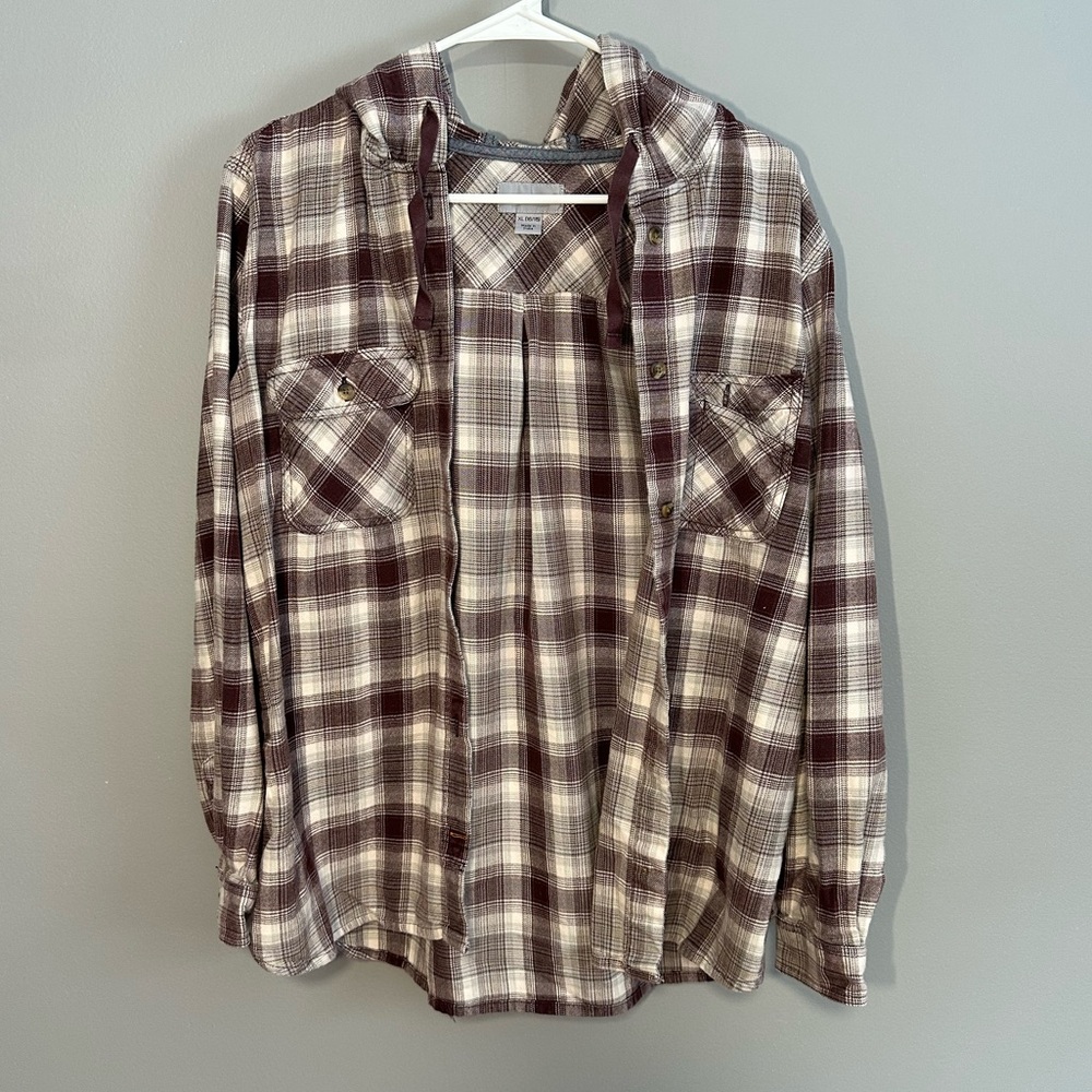 Carhartt Women’s Plaid Button Down Long Sleeve Shirt With Hood